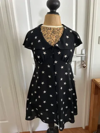 Robe d'été fluide motif étoiles asos petite taille 38