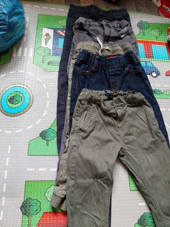 Lot pantalons garçon