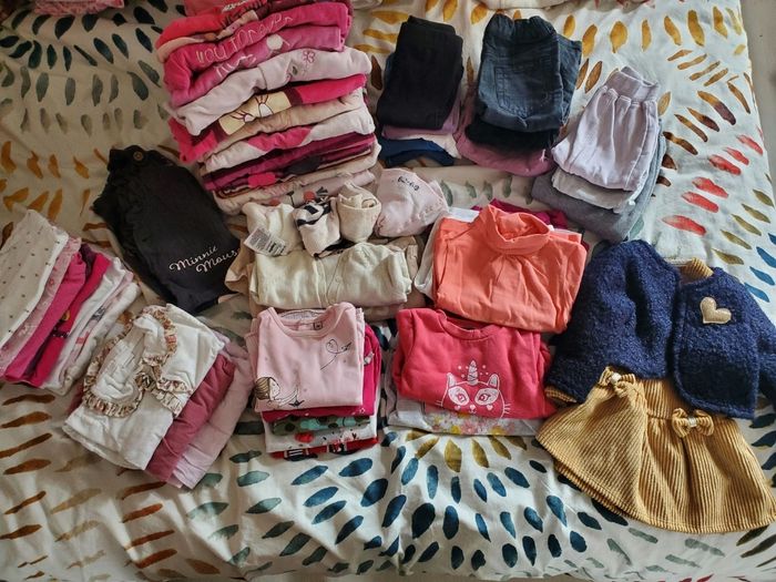 Gros lot 56 vêtements 6M