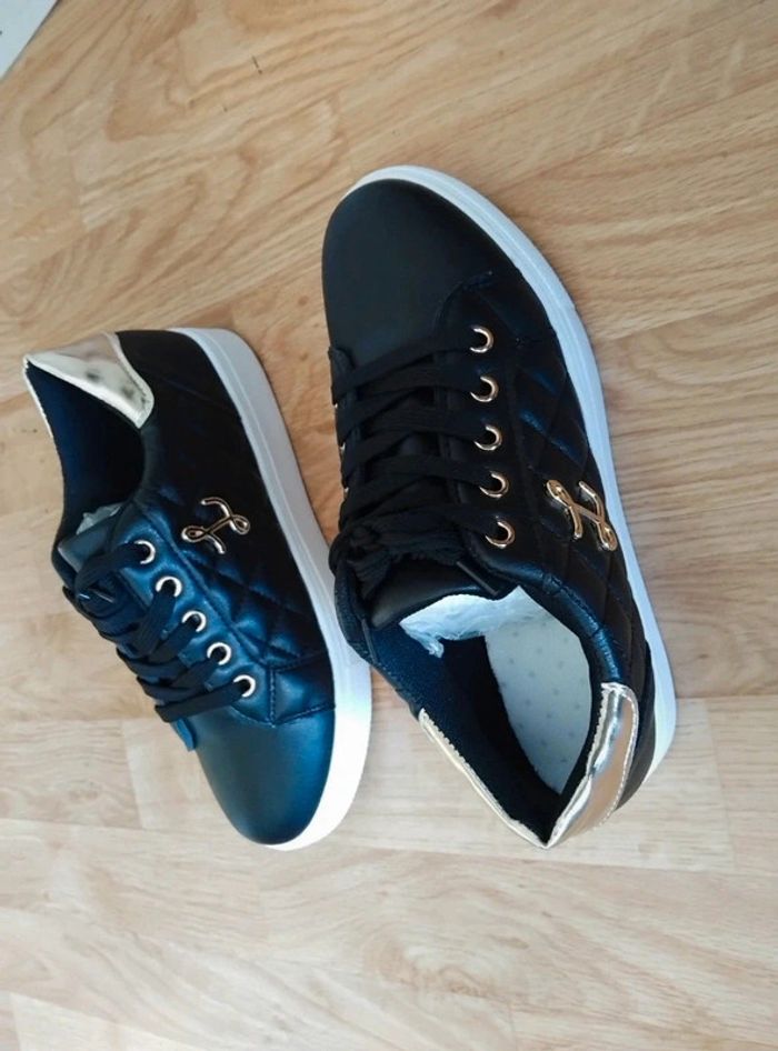Basket neuf femme 35 - photo numéro 4