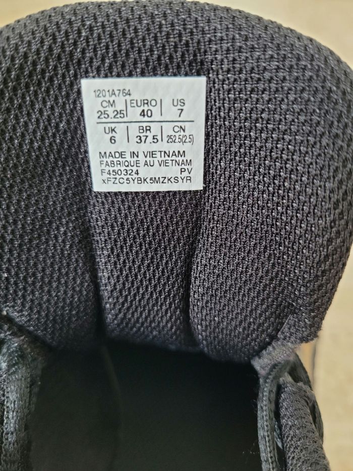Baskets Asics Noires et dorées - photo numéro 8