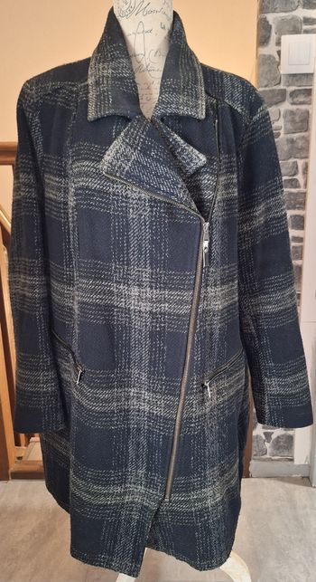 Manteau zippé bleu marine et gris à carreaux grande taille