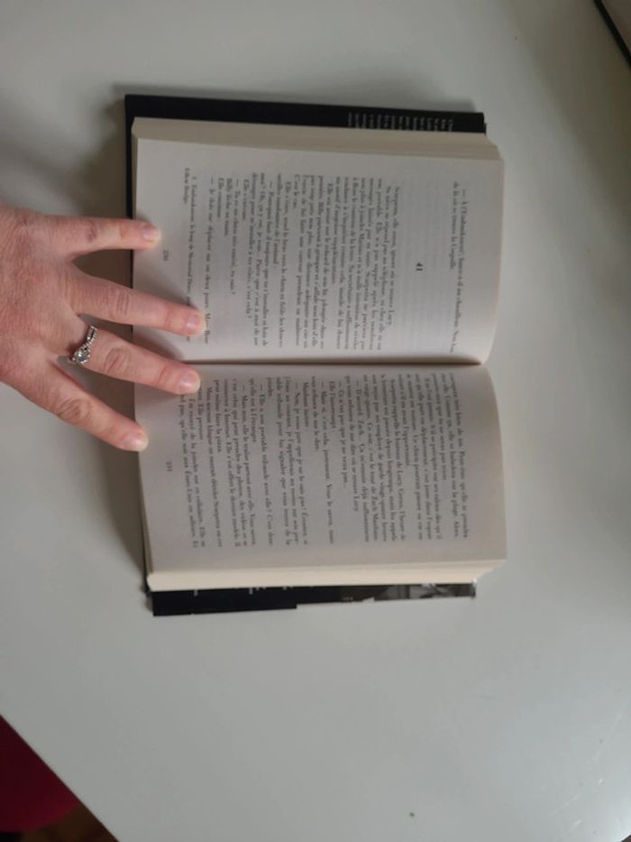 Livre Bâton rouge - photo numéro 3