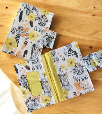 Pochette rangement couché et lingette jetable 