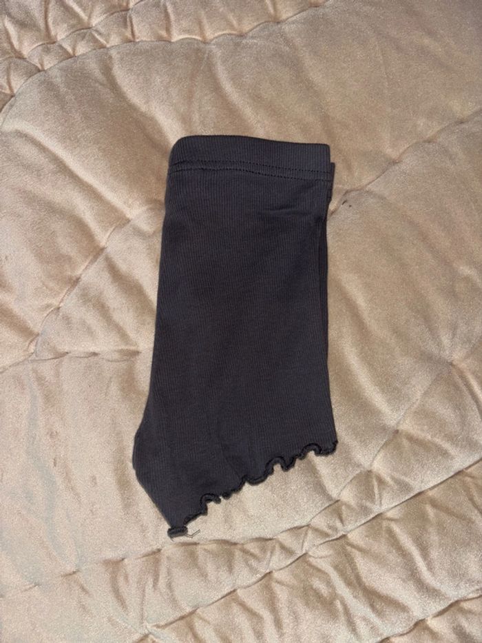 Short neuf primark taille 18/24 mois - photo numéro 2