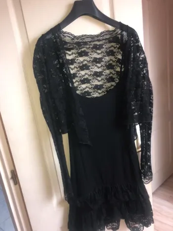 robe noir dentelle avec gilet intégré fête