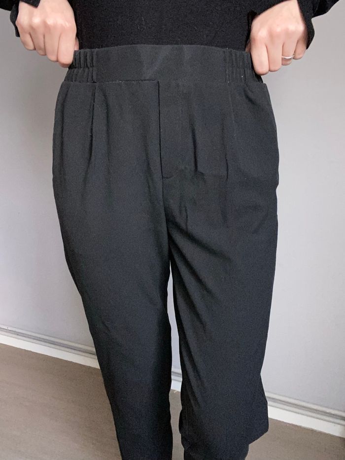 Pantalon noir simple bershka taille s - photo numéro 4