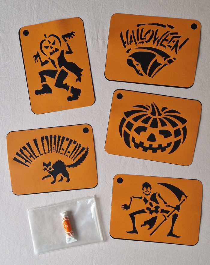 Halloween : pochoirs réutilisables + gouache - Etat neuf