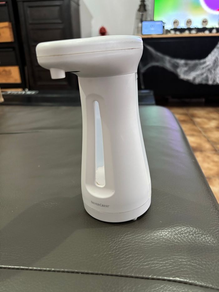 Distributeur automatique savon