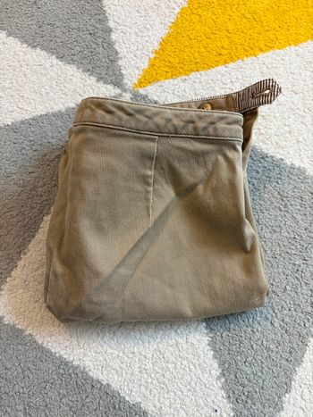 Pantacourt United Colors of Benetton Taille 36