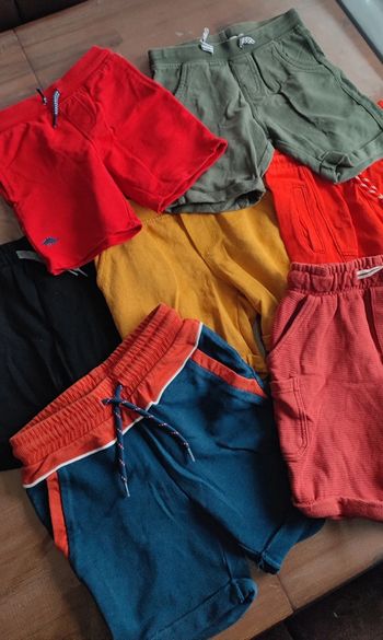 Lot de 8 shorts 4 ans