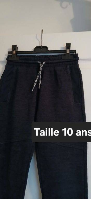 Pantalon de jogging garçon Taille 10 ans marque Kiabi