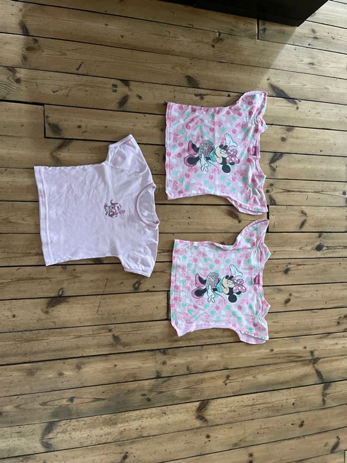 Lot de trois T-shirts, trois ans, Disney