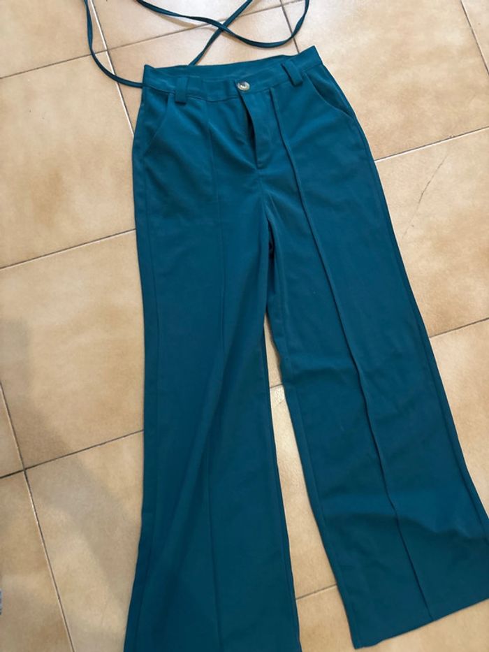 Ensemble pantalon large et croc top - photo numéro 3