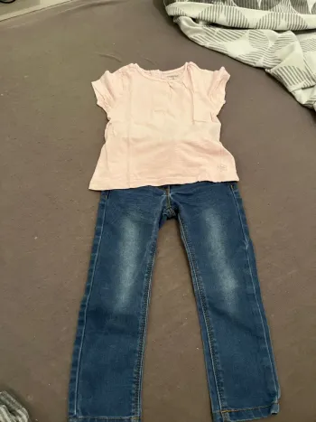 Pantalon + T-shirt
