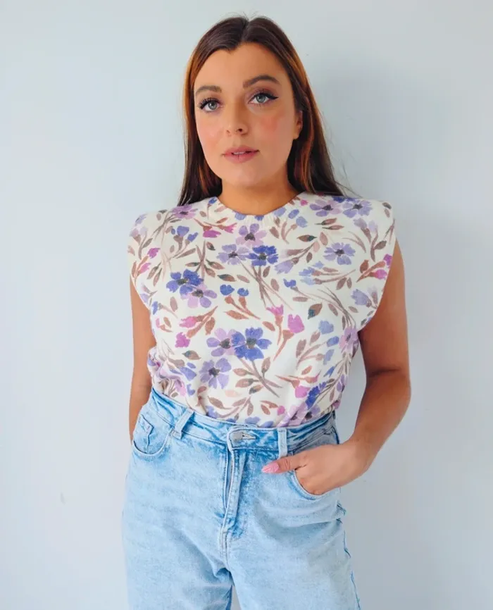 Tee-shirt gilet avec épaulettes lainage doux  fleuri mauve moderne tendance rétro Taille 38 - photo numéro 5