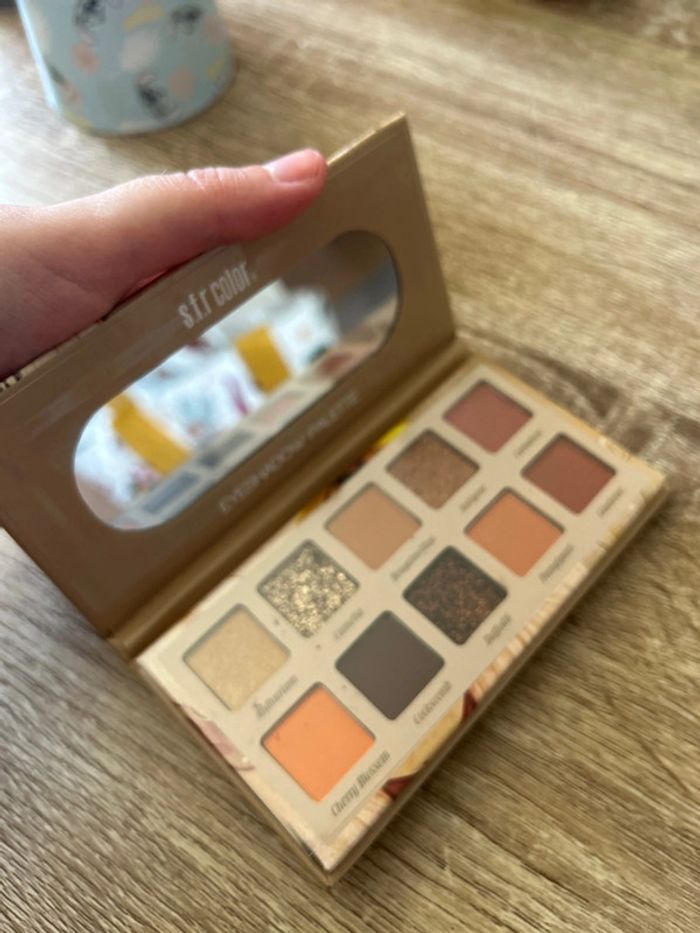 Palette de maquillage - photo numéro 4