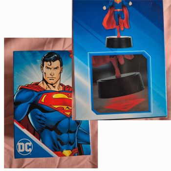 Petite figurine superman lumineuse