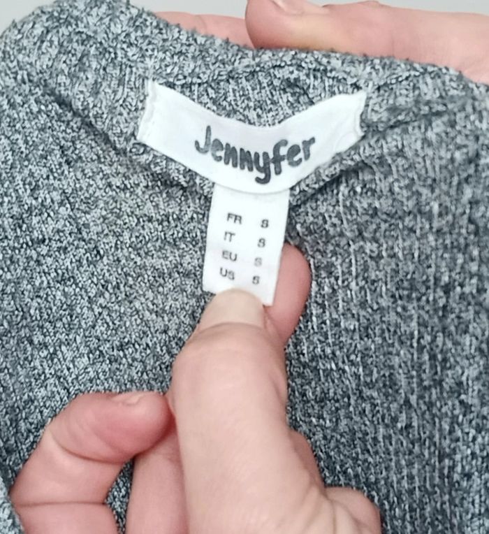 Haut pull moulant épaules ouvertes - photo numéro 8