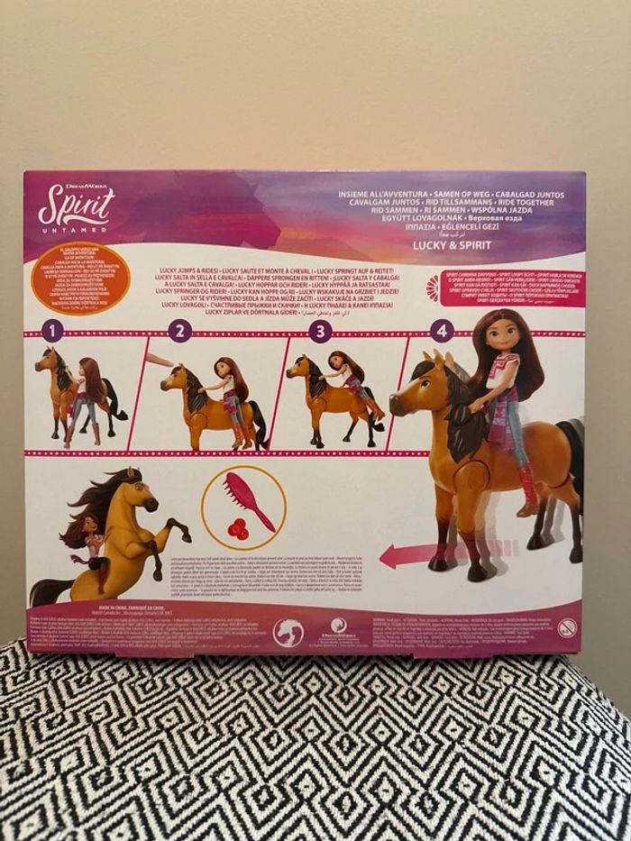 DreamWorks -Coffret Spirit l'indomptable et Poupée Lucky avec Cheval  et Accessoires - photo numéro 2