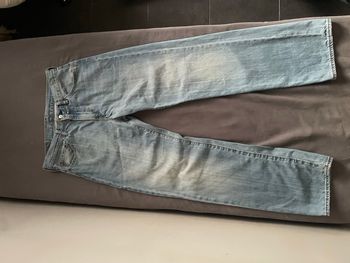 Jean levis 751| W33 L32 en bonne état 
