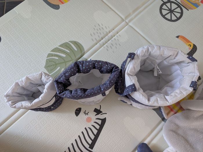 Lot SAUTHON MERLIN – Mobile musical, tapis d’éveil, tour de lit et accessoires bébé - photo numéro 7