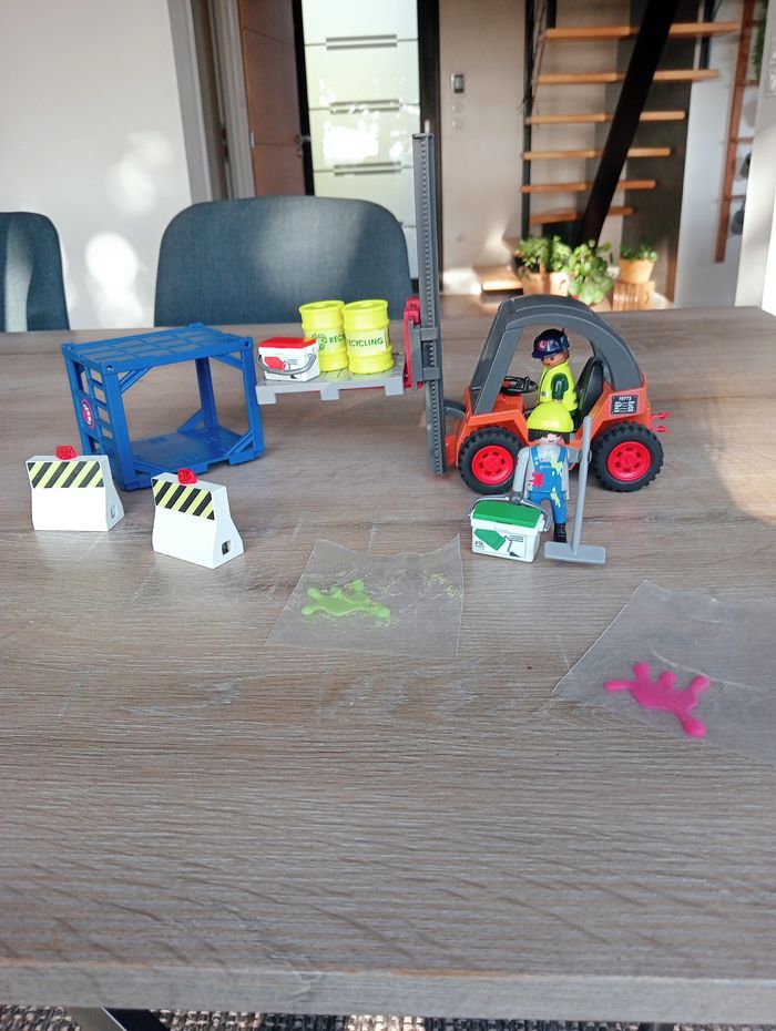 Playmobil 70772 Chariot élévateur et sa cargaison - photo numéro 3
