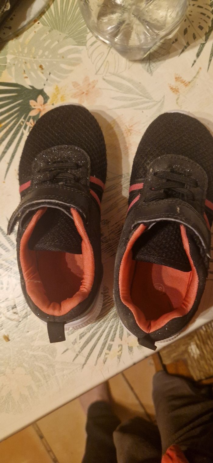 Baskets  fille noir brillante - photo numéro 4