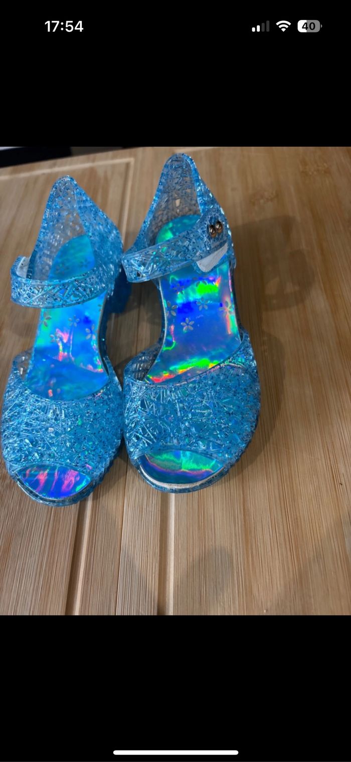 s belle paires de chaussures reine des neige P.24,5 - photo numéro 4