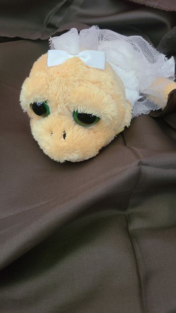 Russ Berrie - Peluche tortue Shelly en mariée