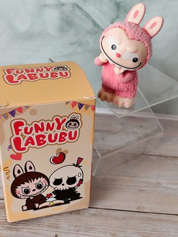grosse figurine labubu fluffy rose