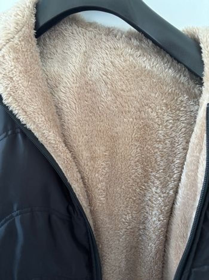 Lot revendeurs vêtements neufs  deuxième main - photo numéro 4