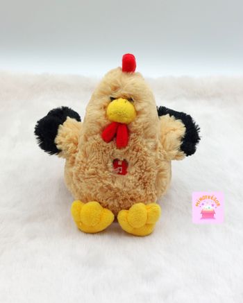 Petite peluche doudou coq beige caramel rouge noir musical cocorico GIPSY 16 cm