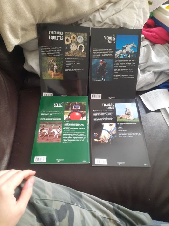 Lot de 4 livres sur les chevaux de vecchi p - photo numéro 2