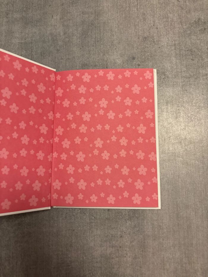 Livre Martine au pays des contes - photo numéro 2