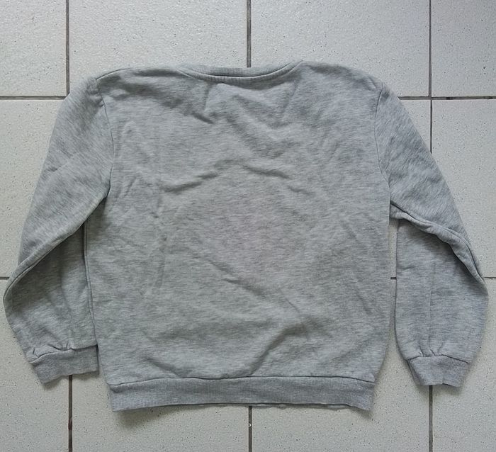 Pull imprimé fleurs. Col rond. 9ans. - photo numéro 3