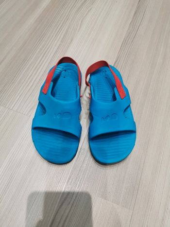 Tongs de plage enfant taille 27 28 nabaiji