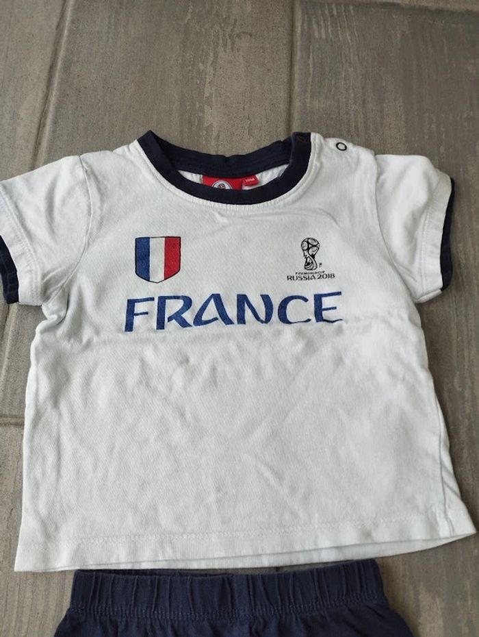 Lot n°328 Ensemble short + T-shirt France Russia 2018 18 mois - photo numéro 3