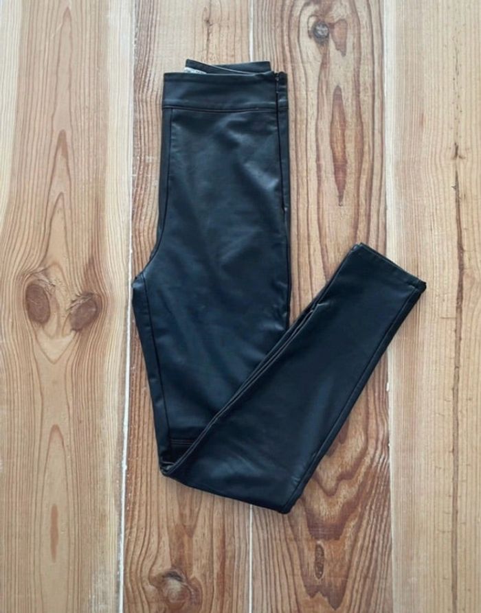 Pantalon simili cuir noir stradivarius taille 32