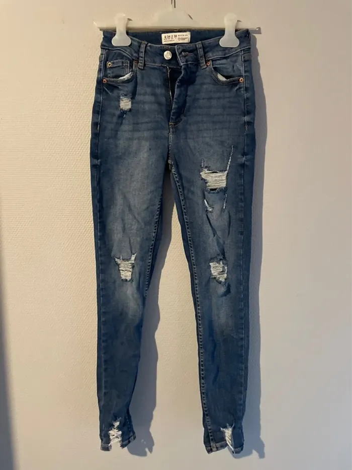Jeans à trous