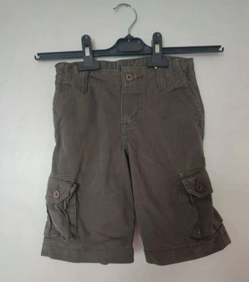Bermuda enfant multi-poches, coton épais taille 3