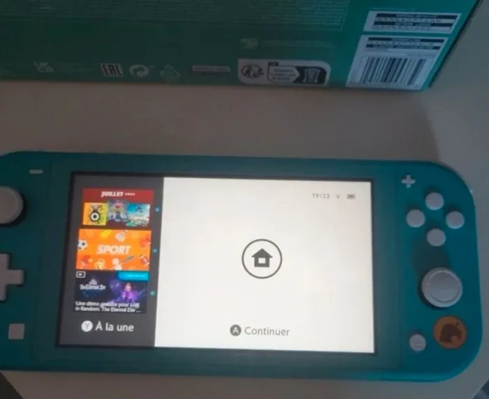 Switch lite neuve - photo numéro 2