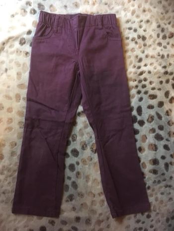 Pantalon fille In Extenso 4/5 ans (2€)