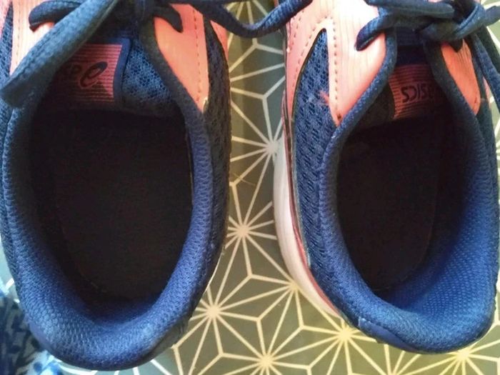 Baskets Asics indoor pointure 40 - photo numéro 3