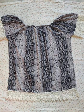 Blouse motif python et broderie - Taille 44 - Très bon état