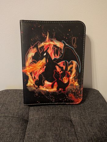 Livre range-carte Pokémon Dracaufeu Noir 