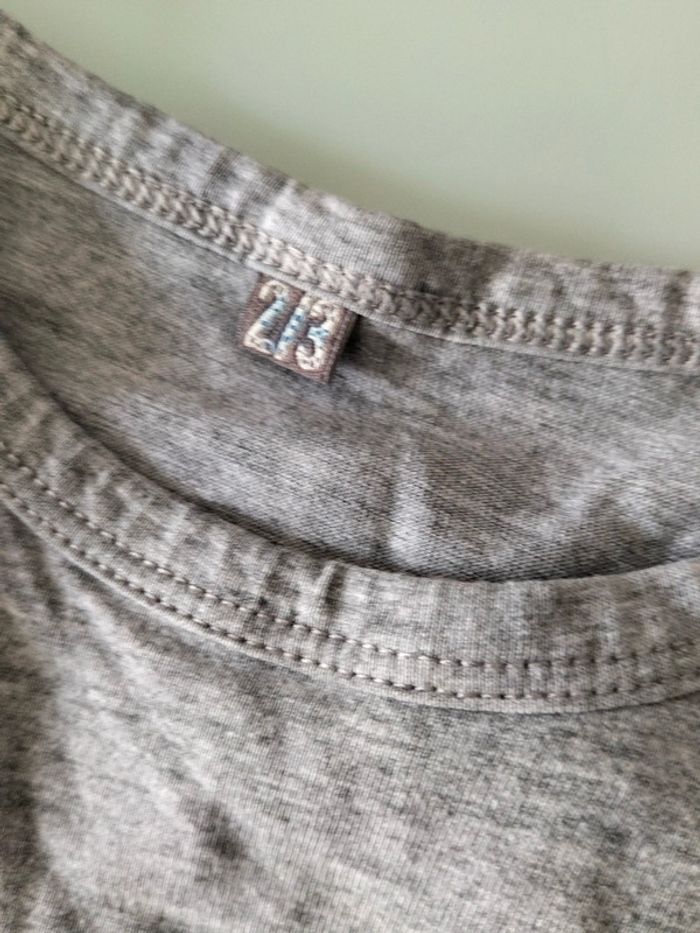Haut gris taille 2/3 ans - photo numéro 3