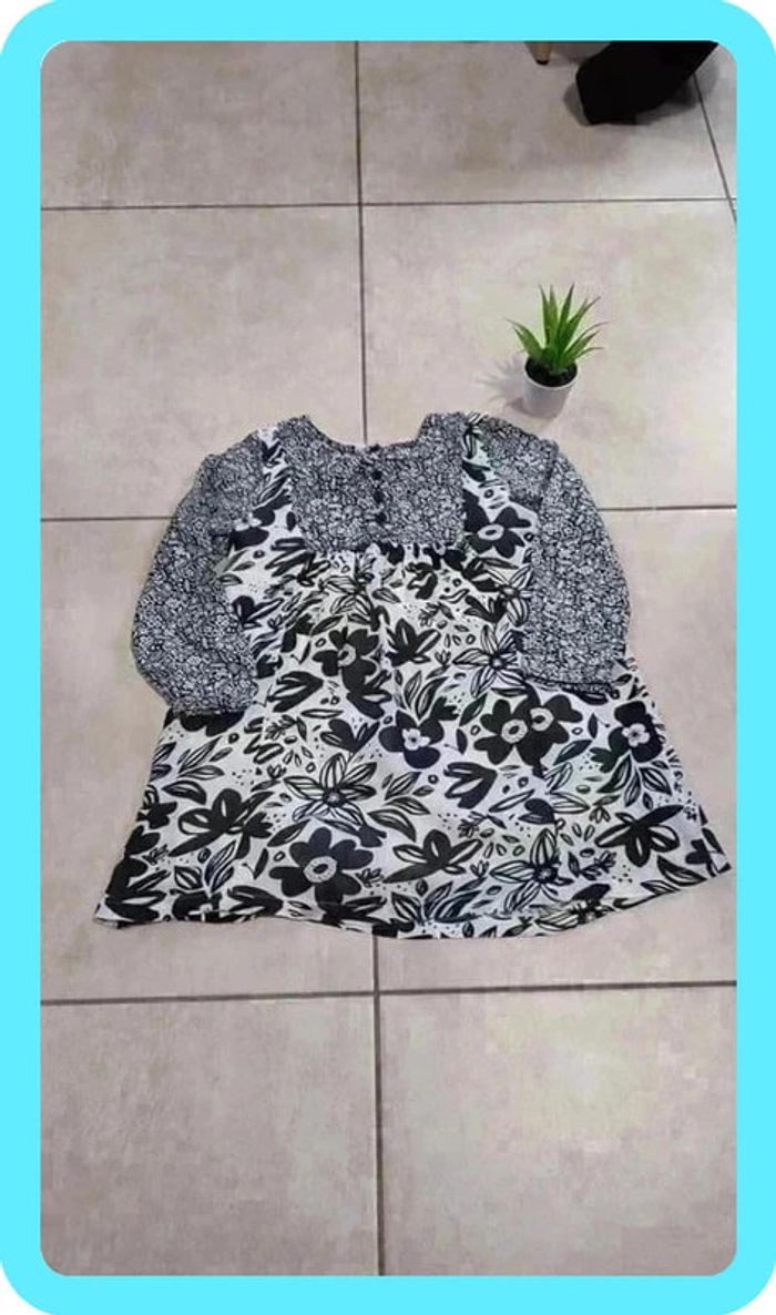 Belle Robe Doublée 4 ans Du Pareil Au Même | Très bon état | Réductions sur les lots