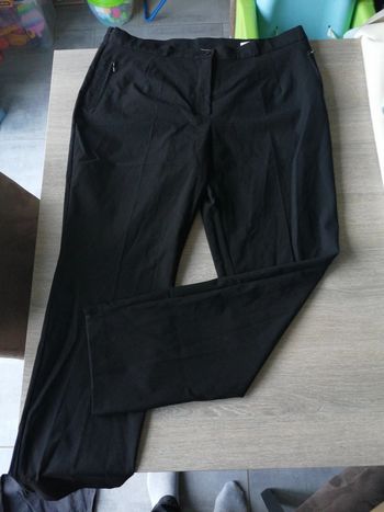 Pantalon droit neuf taille 48