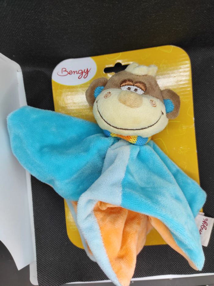 Singe monkey benguy bleur orange neuf doudou plat mouchoir #geektradedoudou